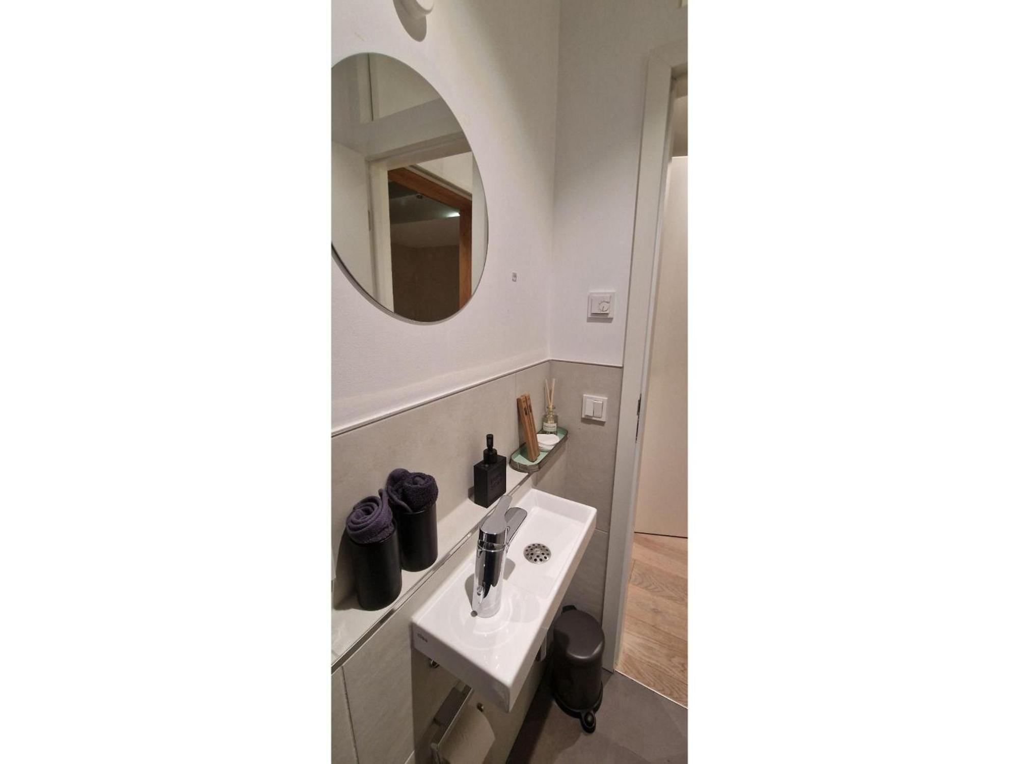 Stadtnahes Gaestezimmer Im Penthouse Bei Esi Tuebingen Ngoại thất bức ảnh