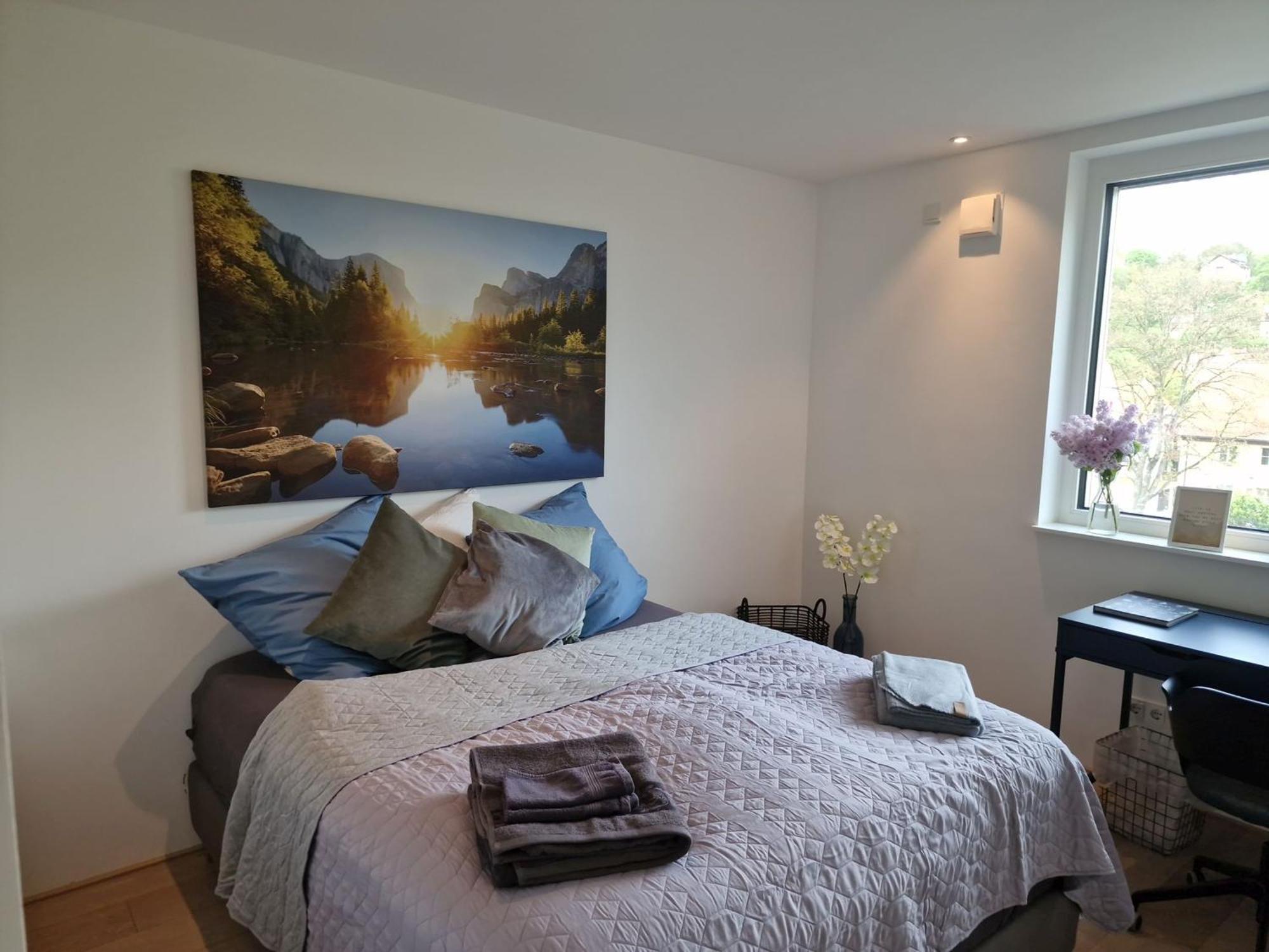 Stadtnahes Gaestezimmer Im Penthouse Bei Esi Tuebingen Ngoại thất bức ảnh