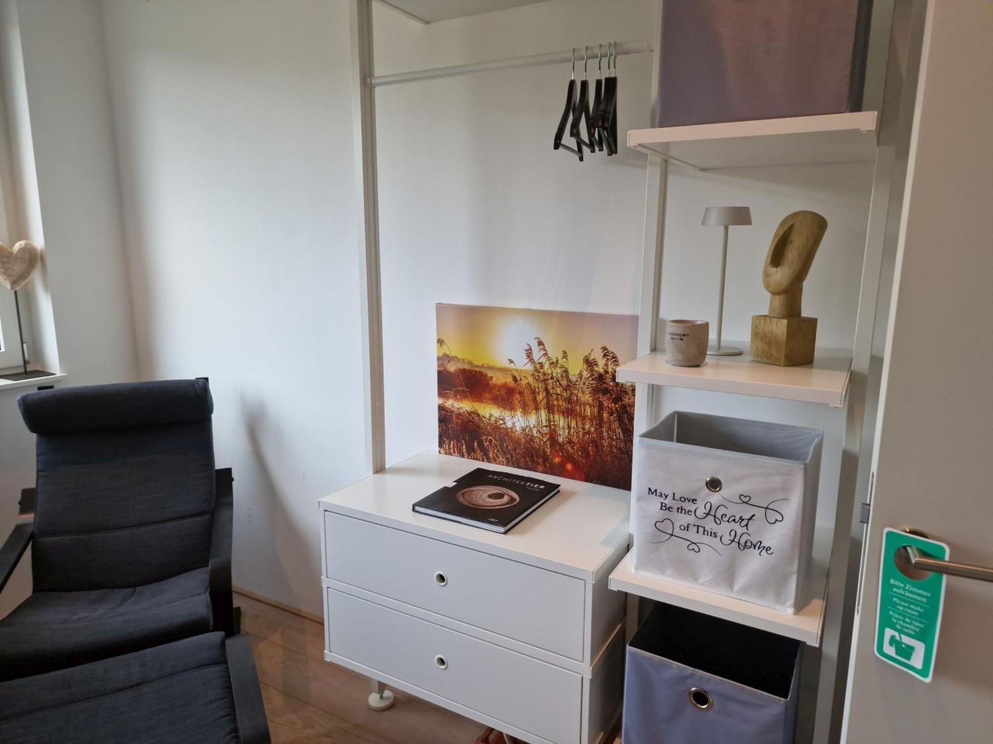 Stadtnahes Gaestezimmer Im Penthouse Bei Esi Tuebingen Ngoại thất bức ảnh