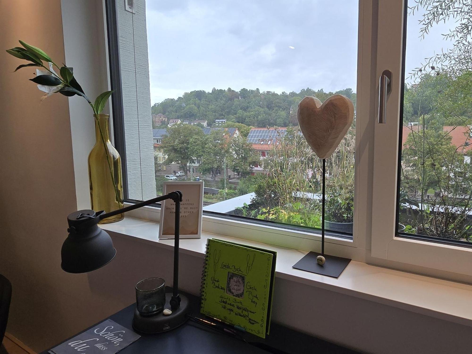 Stadtnahes Gaestezimmer Im Penthouse Bei Esi Tuebingen Ngoại thất bức ảnh