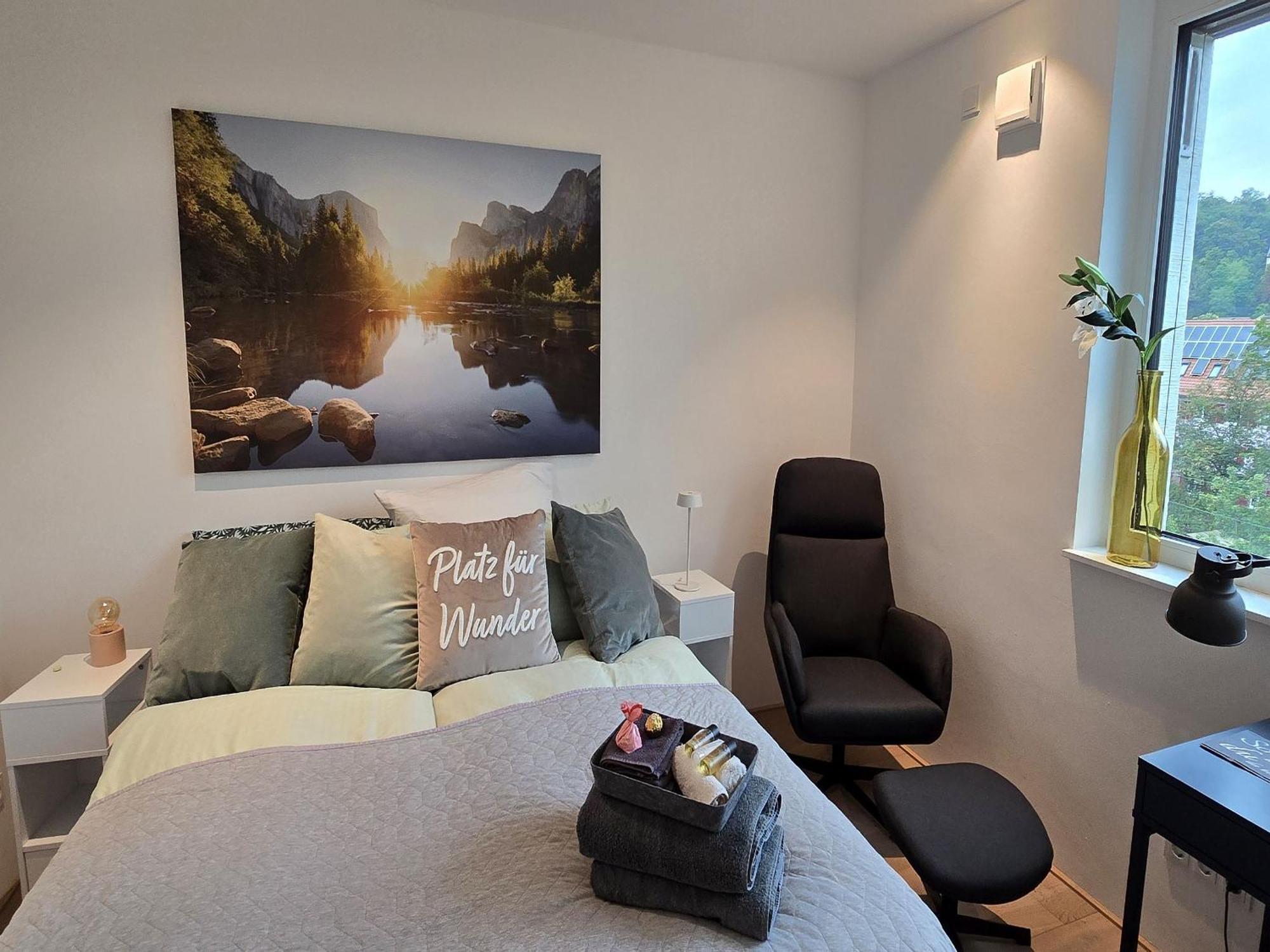 Stadtnahes Gaestezimmer Im Penthouse Bei Esi Tuebingen Ngoại thất bức ảnh