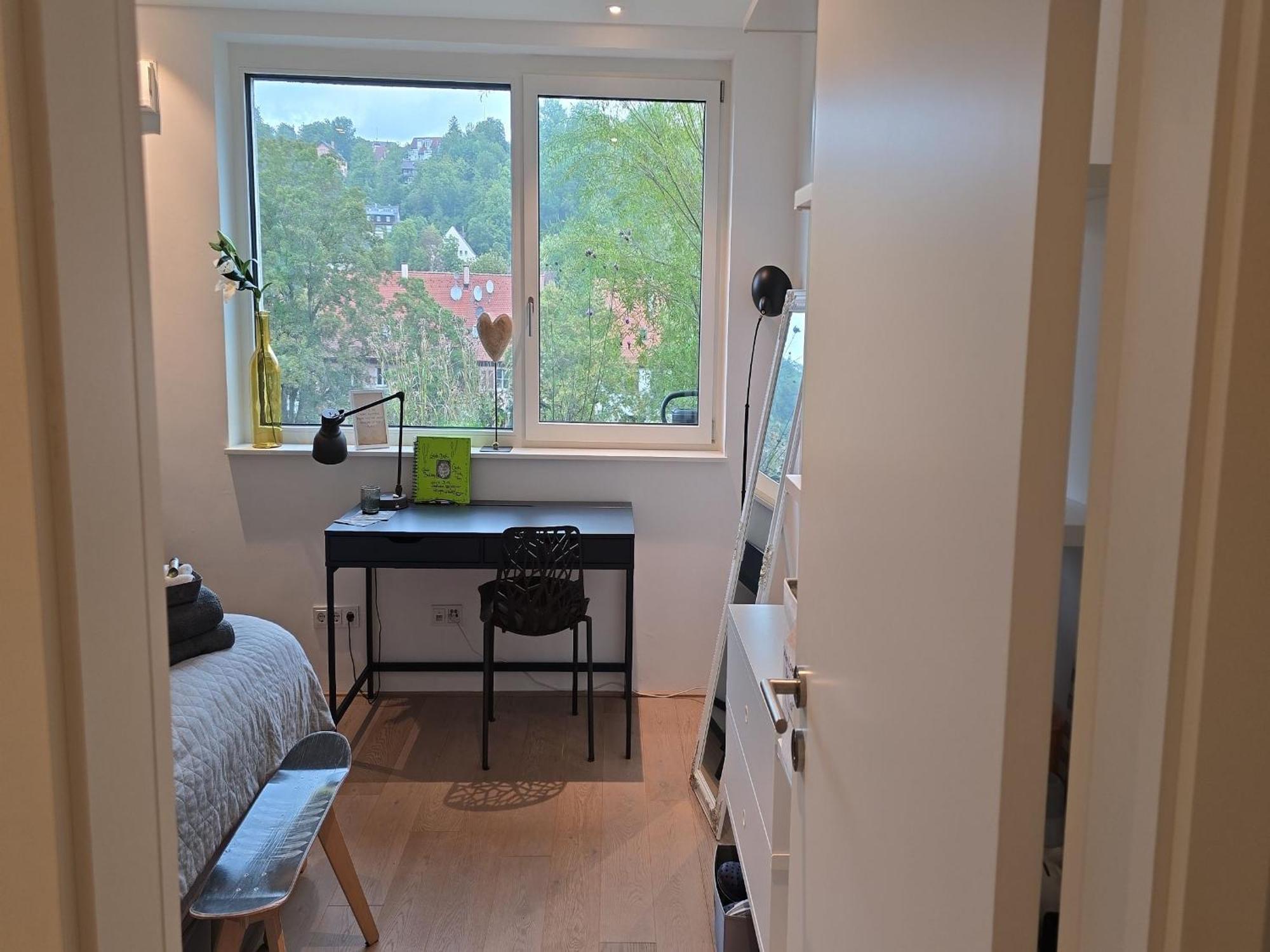 Stadtnahes Gaestezimmer Im Penthouse Bei Esi Tuebingen Ngoại thất bức ảnh