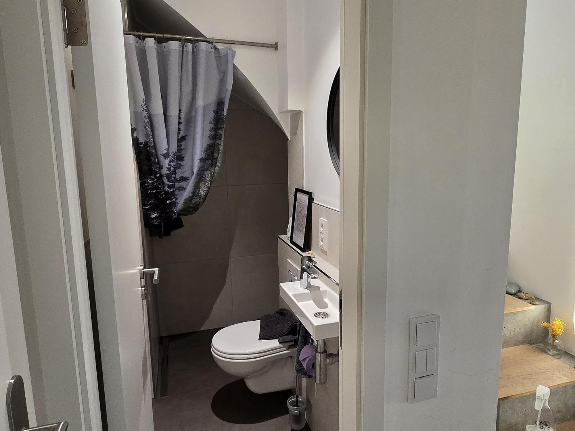 Stadtnahes Gaestezimmer Im Penthouse Bei Esi Tuebingen Ngoại thất bức ảnh