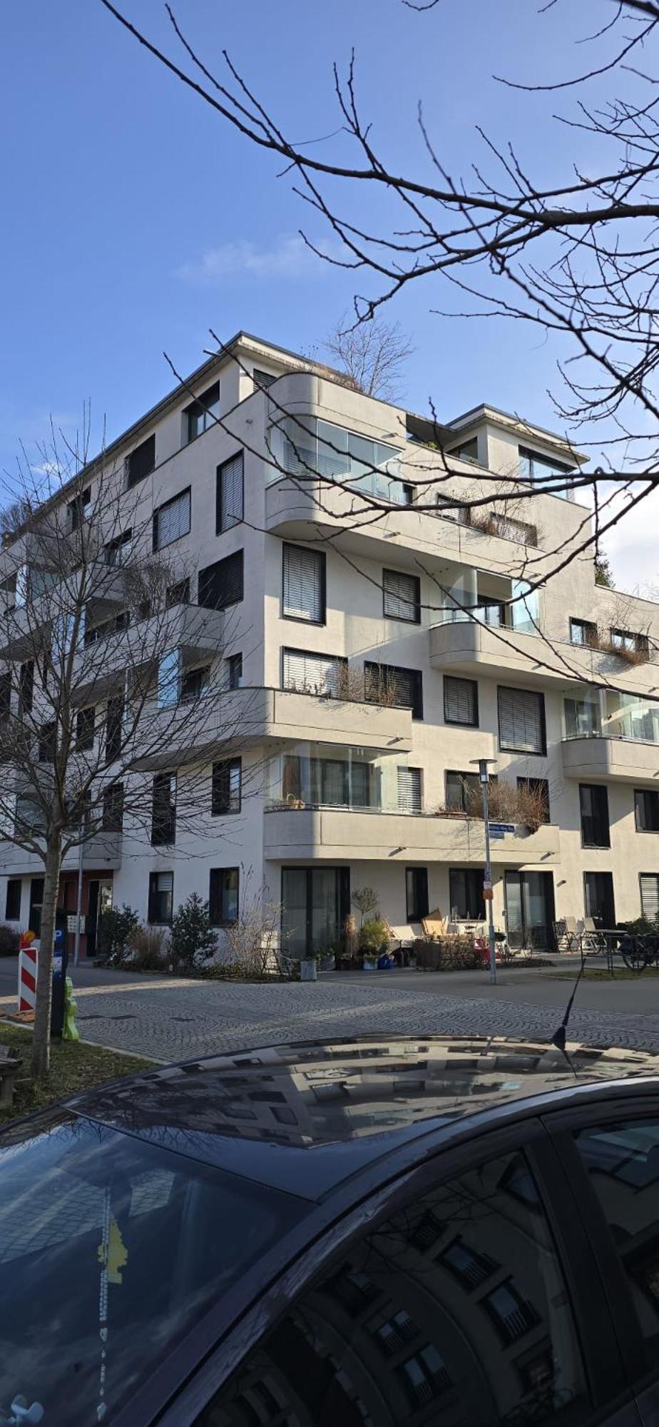 Stadtnahes Gaestezimmer Im Penthouse Bei Esi Tuebingen Ngoại thất bức ảnh
